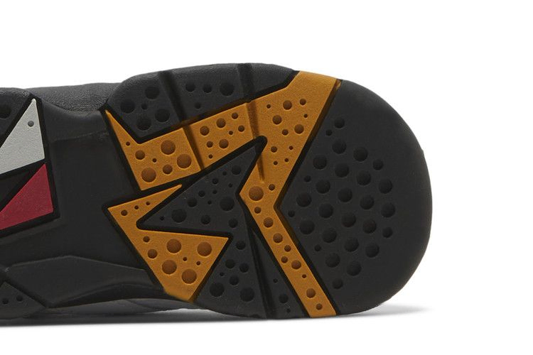 Кроссовки Air Jordan 7 Retro TD 'Cardinal' 2022