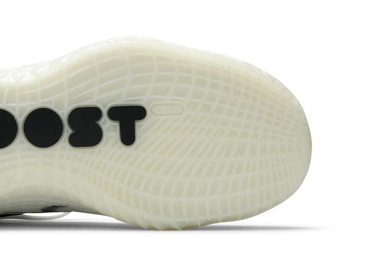 harden-vol-5-white-black-q46143_04