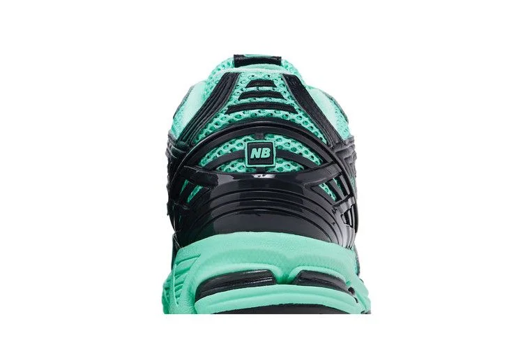 Кроссовки size? x New Balance 1906R 'Mint Green Black'