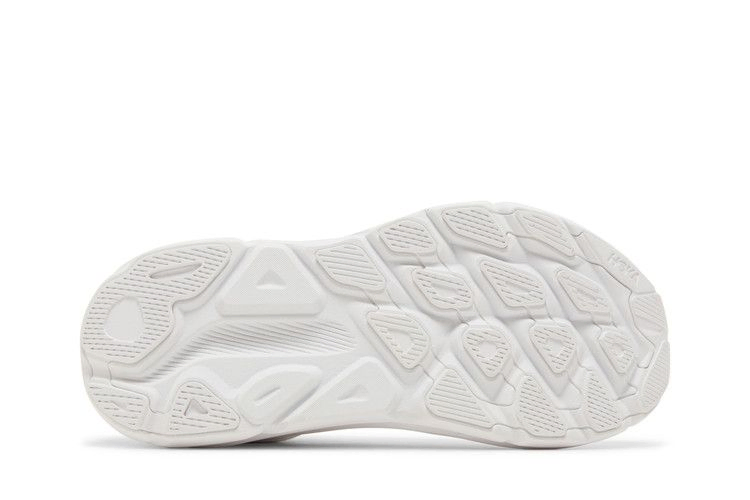 wmns-clifton-9-wide-triple-white-1132211-wwh_03