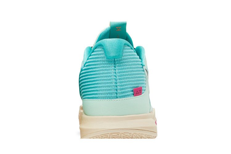 Кроссовки Nike Kyrie Low 5 'Community'