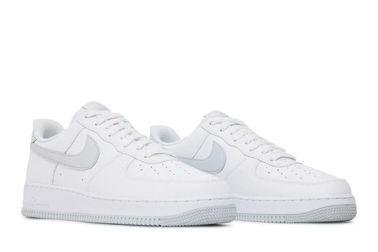 Krossovki-Nike-Air-Force-1-07-White-Pure-Platinum-7