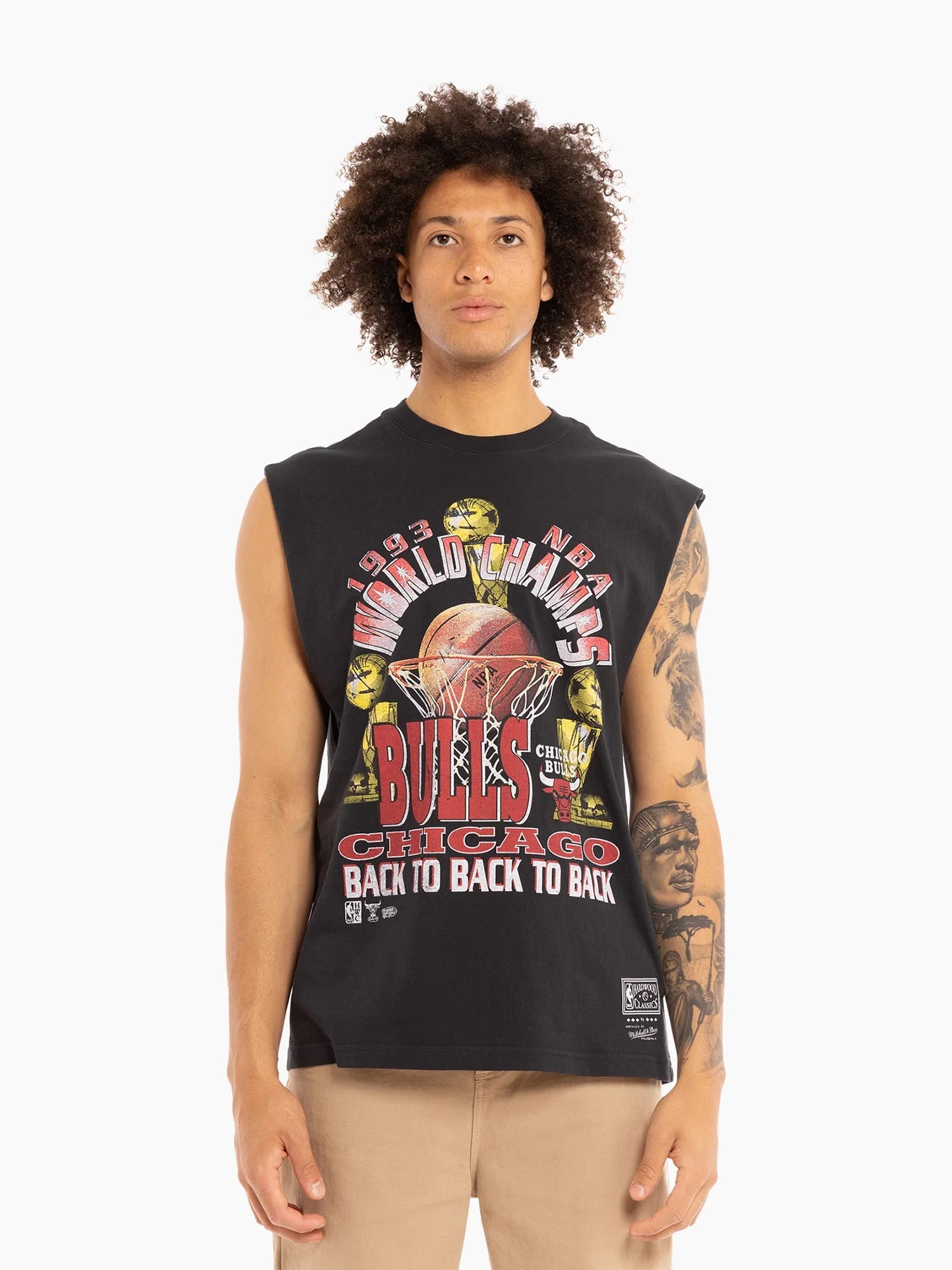 Mitchell-Ness-Chicago-Bulls-1993-World-Champs-Back-To-Back-To-Back-Vintage-NBA-Muscle-Tank-4