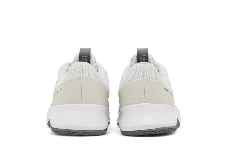 Кроссовки Nike MC Trainer 2 'Photon Dust Anthracite'