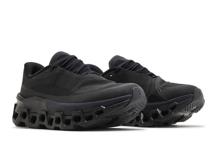 Krossovki-Post-Archive-Faction-x-Wmns-Cloudmonster-2-Black-Magnet-7