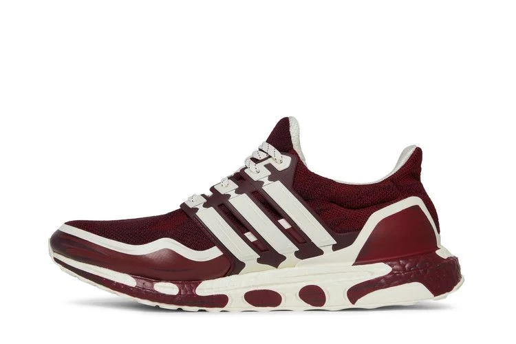 Krossovki-BAIT-x-Attack-On-Titan-x-adidas-UltraBoost-Blood-Red-2