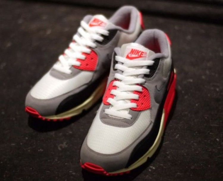 Кроссовки Nike Air Max 90 OG Vintage 'Infrared' 2013