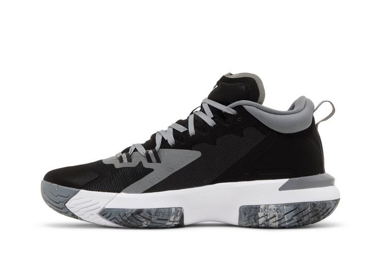 jordan-zion-1-tb-white-black-dc4208-001_02