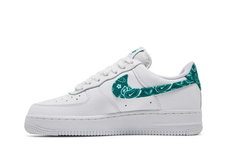 Кроссовки Nike Wmns Air Force 1 '07 Essentials 'Green Paisley'