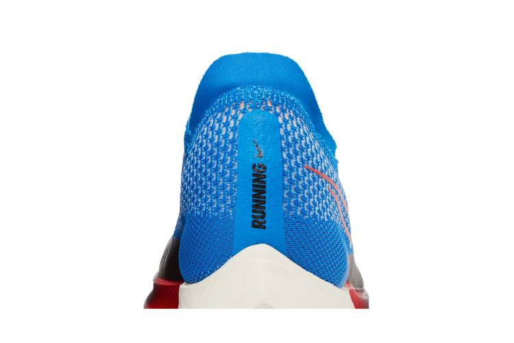 Кроссовки Nike ZoomX Streakfly 'Photo Blue University Red'