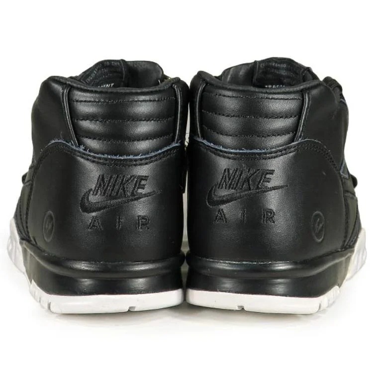 Krossovki-Fragment-Design-x-Nike-Air-Trainer-1-Mid-SP-Black-2