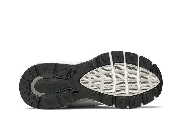 wmns-990-wide-grey-white-w990gl5d_03