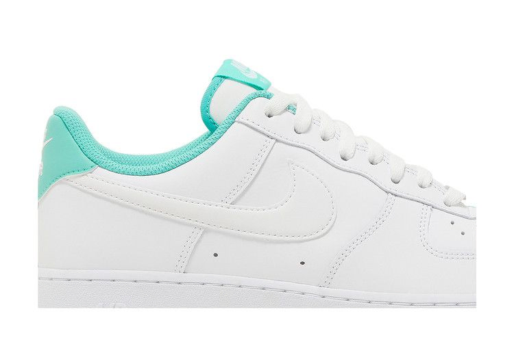 Кроссовки Nike Air Force 1 '07 'White Light Menta'