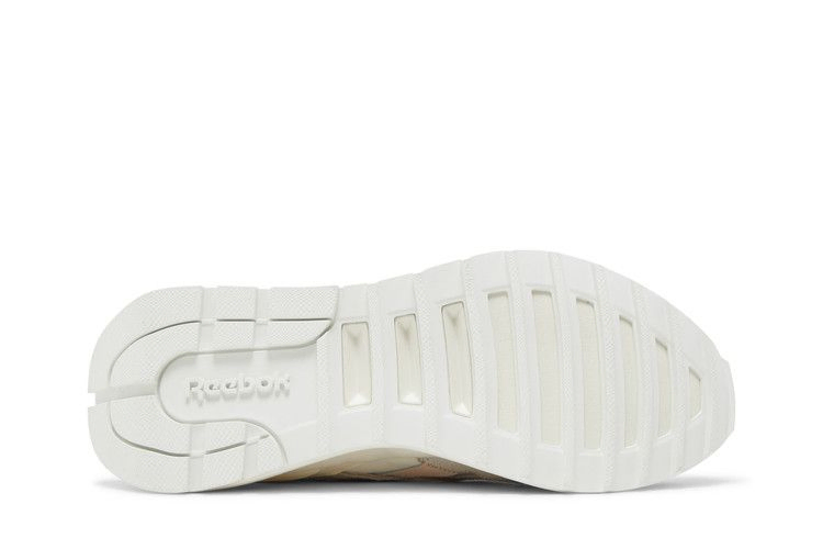 wmns-reebok-classic-legacy-az-soft-ecru-gz1535_03