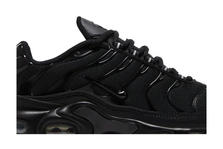 Кроссовки Nike Wmns Air Max Plus 'Triple Black'