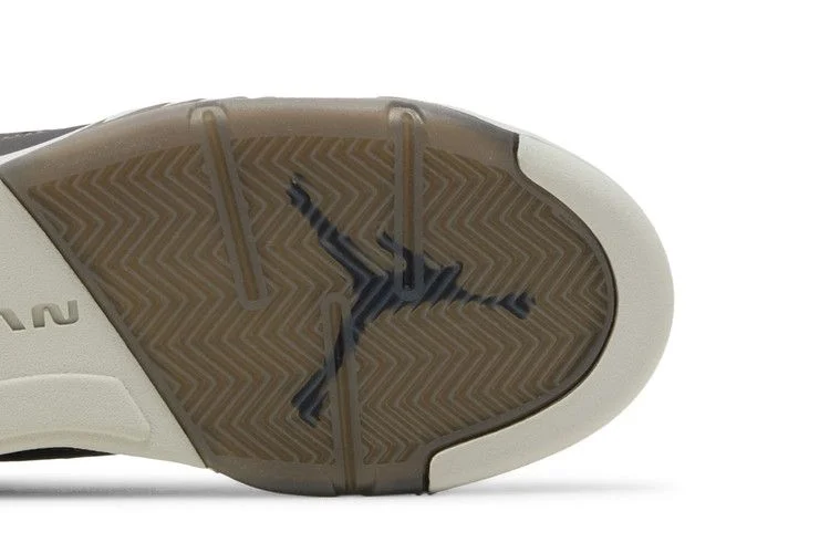 Krossovki-Air-Jordan-5-Retro-Premium-GS-Heiress-4