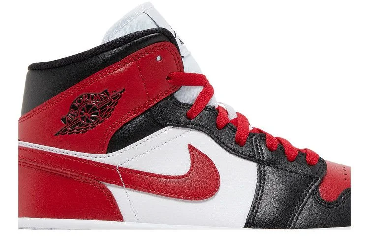 Кроссовки Wmns Air Jordan 1 Mid 'Alternate Bred Toe'
