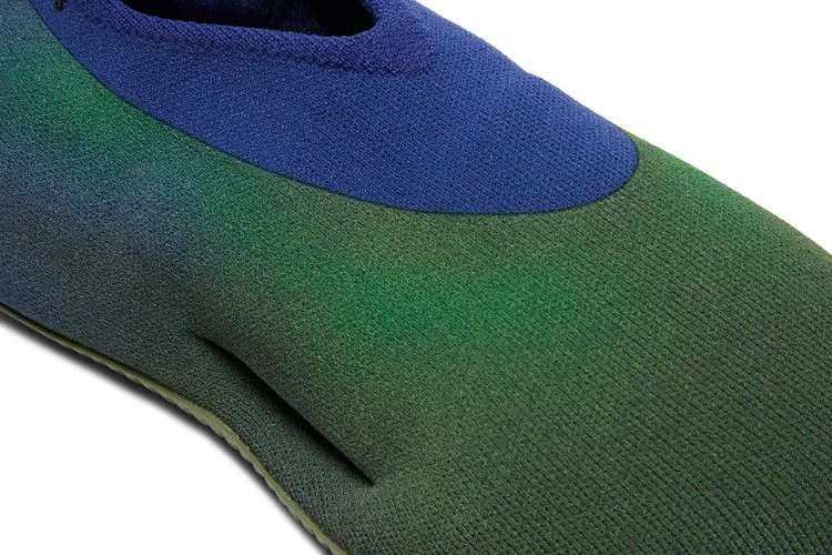 Krossovki-adidas-Yeezy-Knit-Runner-Faded-Azure-9
