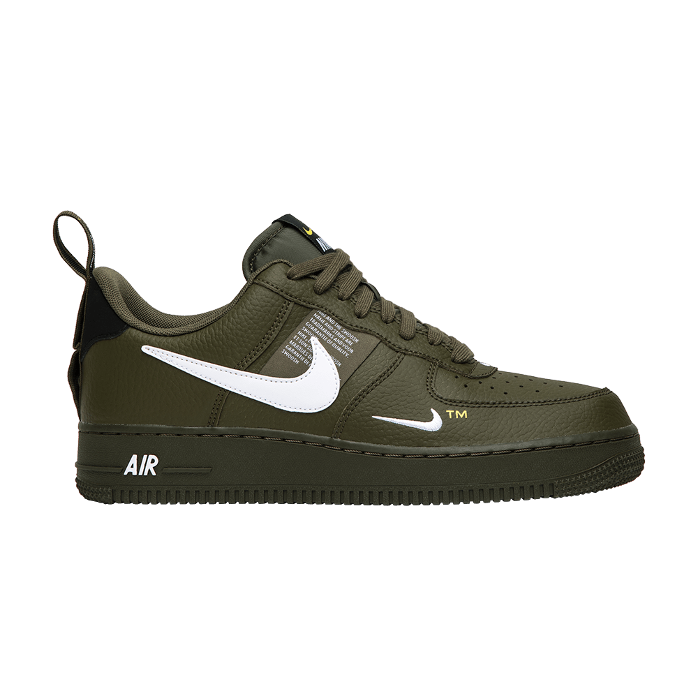 air-force-1-07-lv8-olive-canvas-aj7747-300