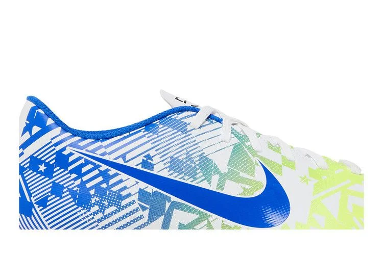 Krossovki-Neymar-Jr.-x-Nike-Mercurial-Vapor-13-Club-MG-Jogo-Prismatico-1
