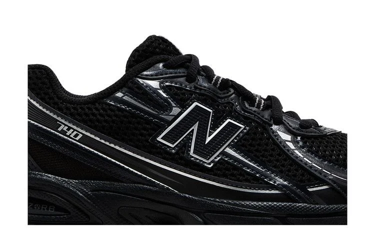 Кроссовки New Balance 740 Big Kid 'Black Silver Metallic'