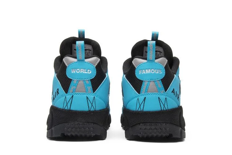 Кроссовки Supreme x Nike Air Humara 17 'Blue'