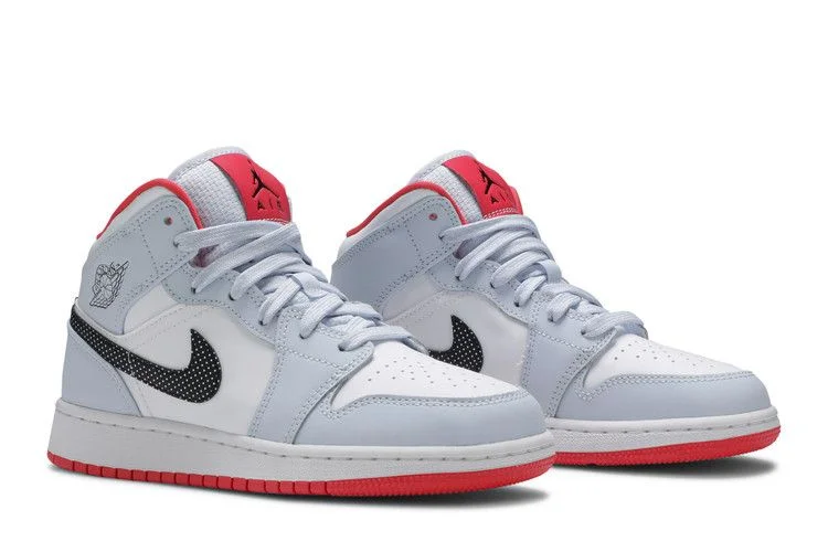 Krossovki-Air-Jordan-1-Mid-GS-Half-Blue-7
