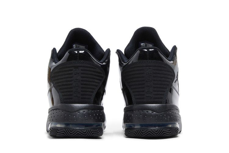 jordan-max-aura-2-gs-triple-black-cn8094-005_05