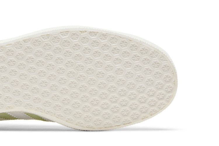 Кроссовки adidas Wmns Gazelle 'Semi Green Spark'