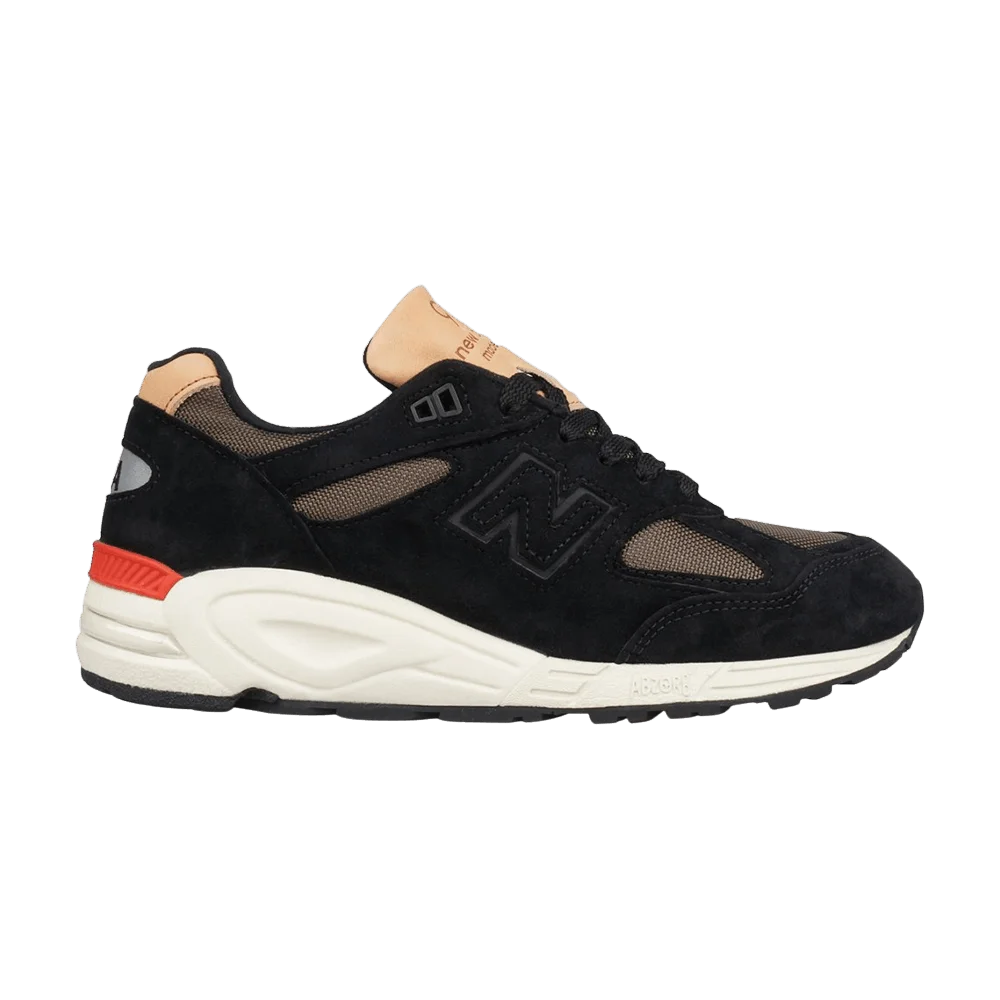 Krossovki-New-Balance-990v2-Made-in-USA-Desert-Heat