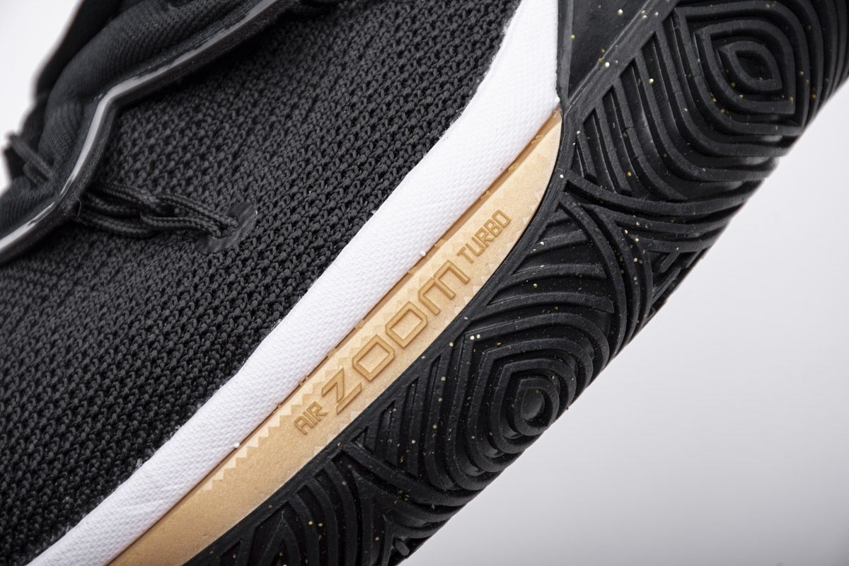 Kyrie-5-EP-Metallic-Gold-12
