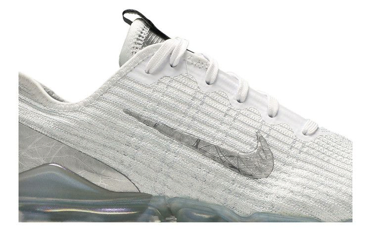 air-vapormax-flyknit-3-white-silver-bq5238-101_01