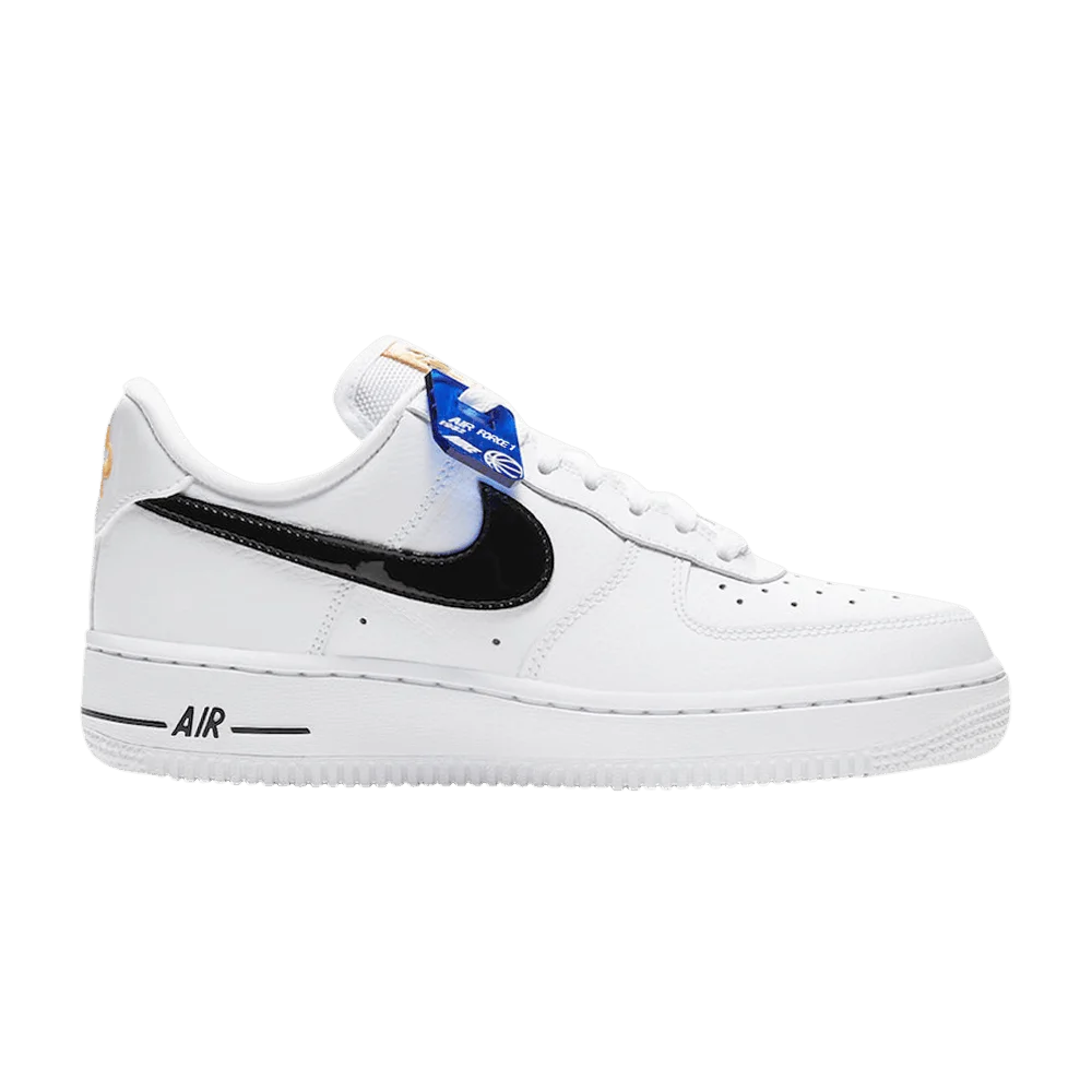 Krossovki-Nike-Wmns-Air-Force-1-Low-SE-White