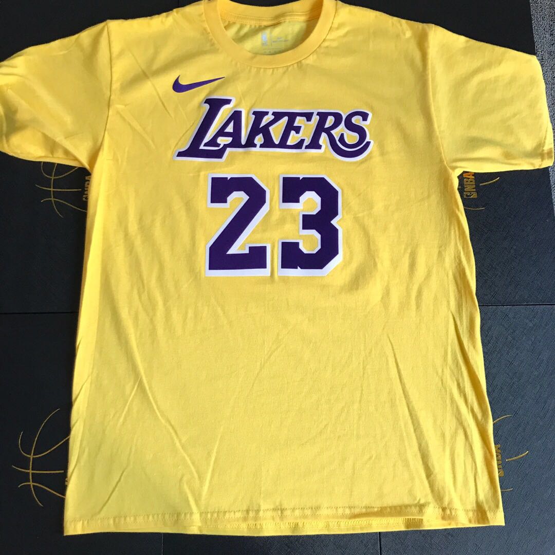 Футболка 2018-19 LeBron James Lakers Gold Icon Tee
