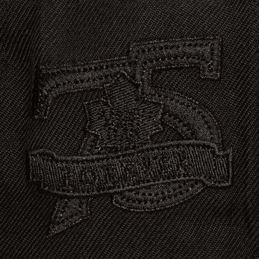 Бейсболка Mitchell & Ness Black Toronto Maple Leafs Pearl Snapback Hat