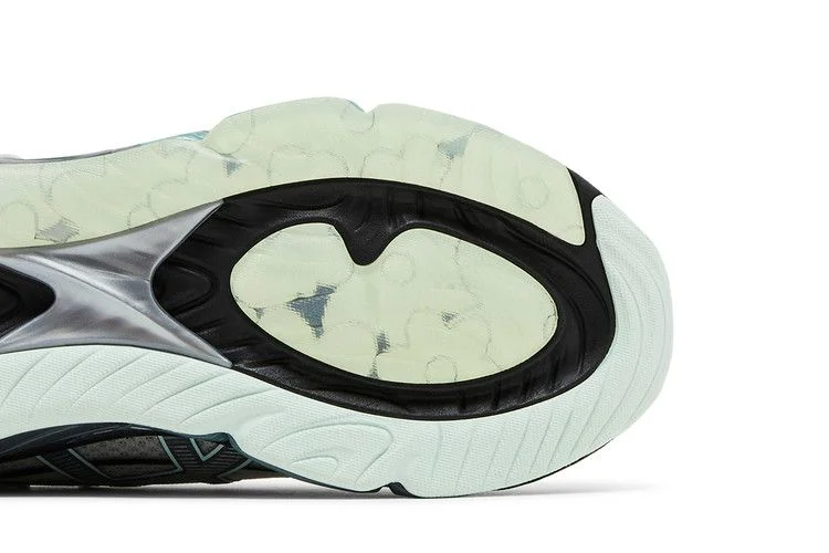 Krossovki-Cecilie-Bahnsen-x-ASICS-Gel-Quantum-360-8-Silver-Clearly-Aqua-4