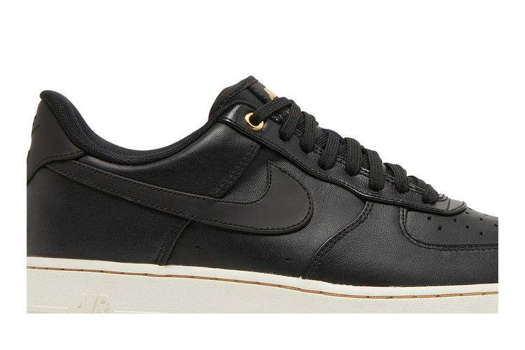 Кроссовки Nike Air Force 1 Premium 'Black Pack'