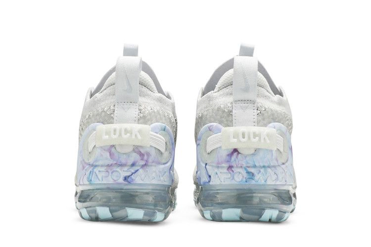 wmns-air-vapormax-2020-flyknit-summit-white-cj6741-100_05