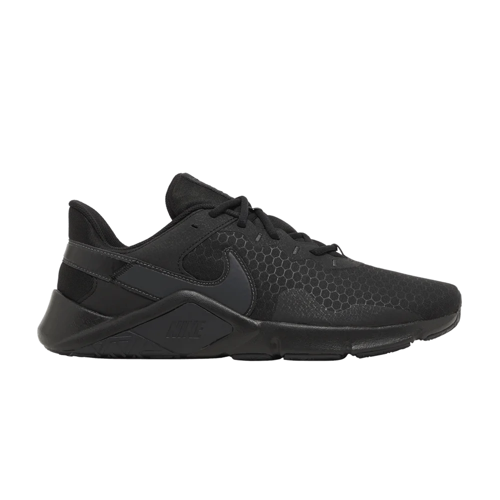 Krossovki-Nike-Legend-Essential-2-Black