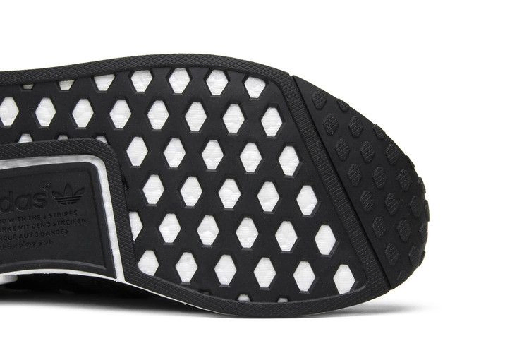 a-ma-maniere-x-invincible-x-nmd_r1-primeknit_04