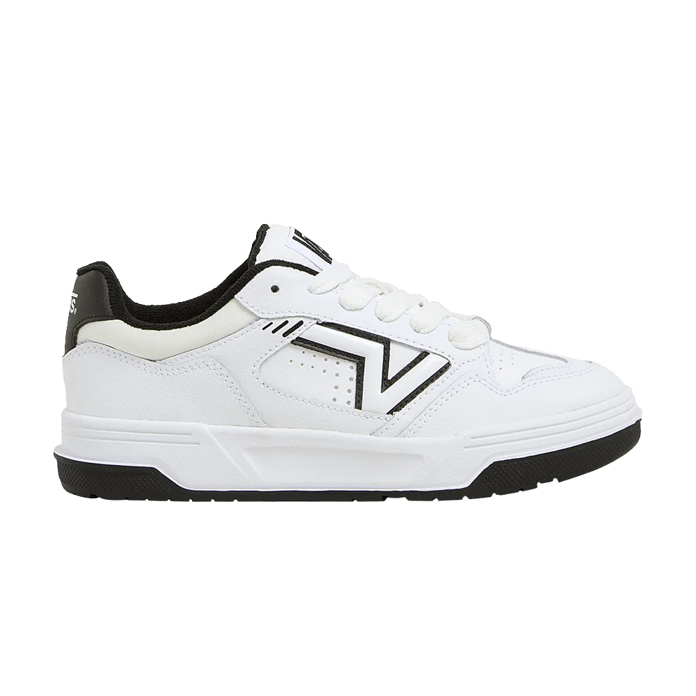 Krossovki-Vans-Upland-White-Black