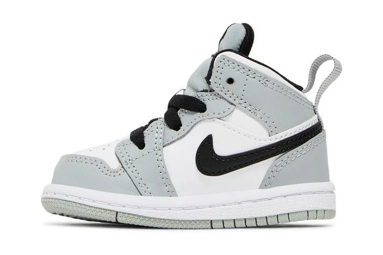Krossovki-Air-Jordan-1-Mid-TD-Light-Smoke-Grey-2