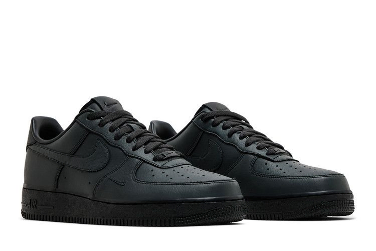 air-force-1-low-dirty-triple-black-hj9348-001_07
