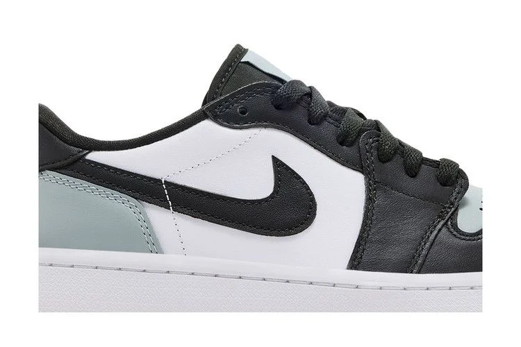 Кроссовки Air Jordan 1 Low Golf Spiked 'White Light Pumice'