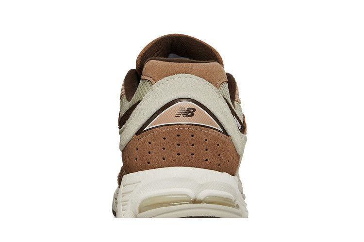 Кроссовки New Balance 2002R 'Brown Corduroy' SSENSE Exclusive
