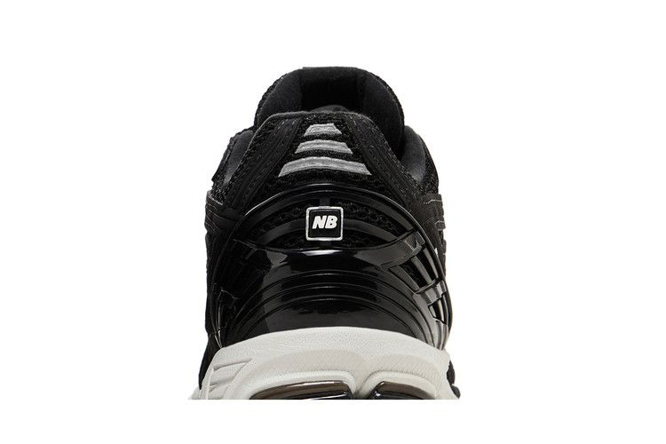 Кроссовки New Balance 1906R 'Black White'