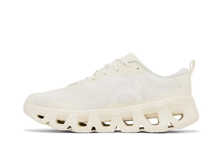 Krossovki-Kith-x-ON-K-Tech-1-Tofu-2