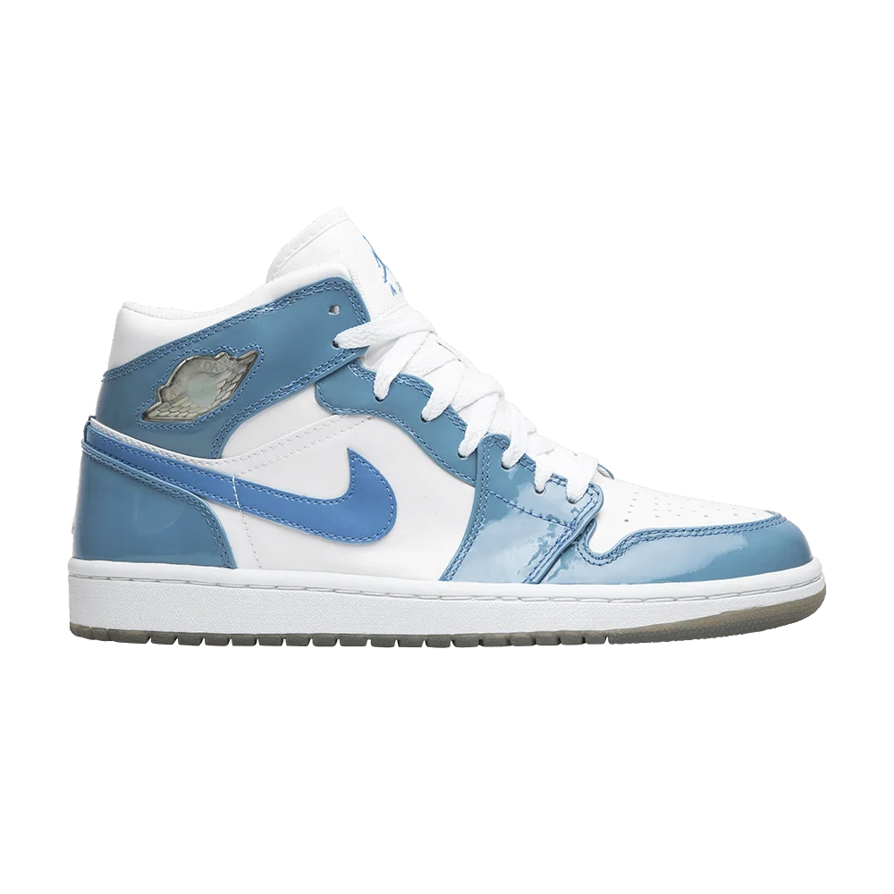 Krossovki-Air-Jordan-1-Retro-UNC-Patent