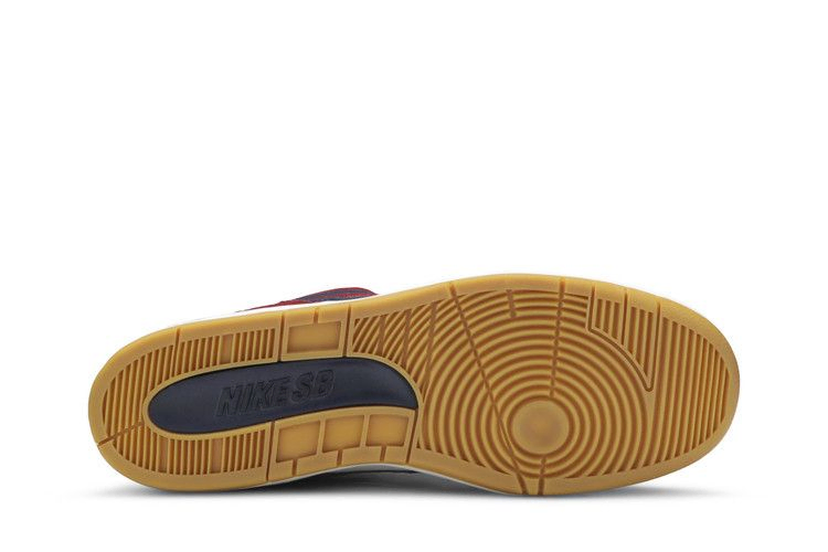 air-force-2-low-sb-team-red-obsidian-ao0300-600_03