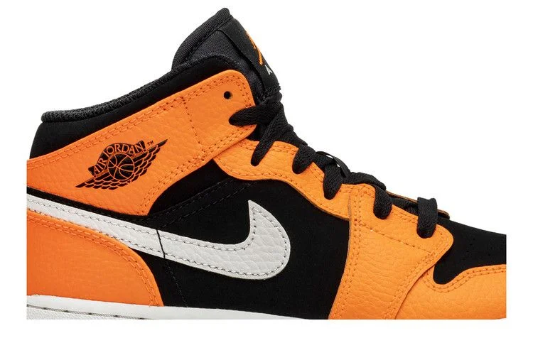 Krossovki-Air-Jordan-1-Retro-Mid-GS-Orange-Black-1